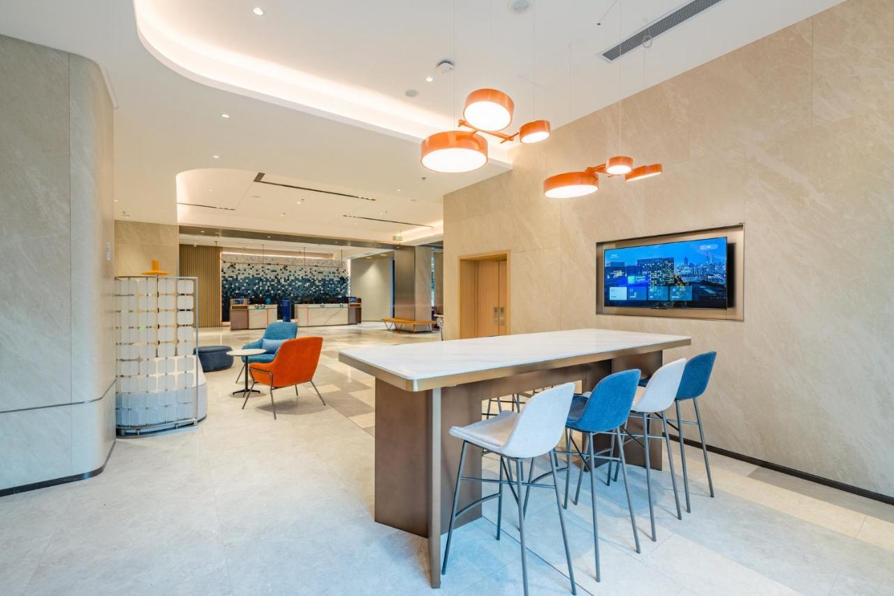 Holiday Inn Express Chengdu Tianfu Square By Ihg - Chunxi Road And Kuanzhai Alley Exterior photo